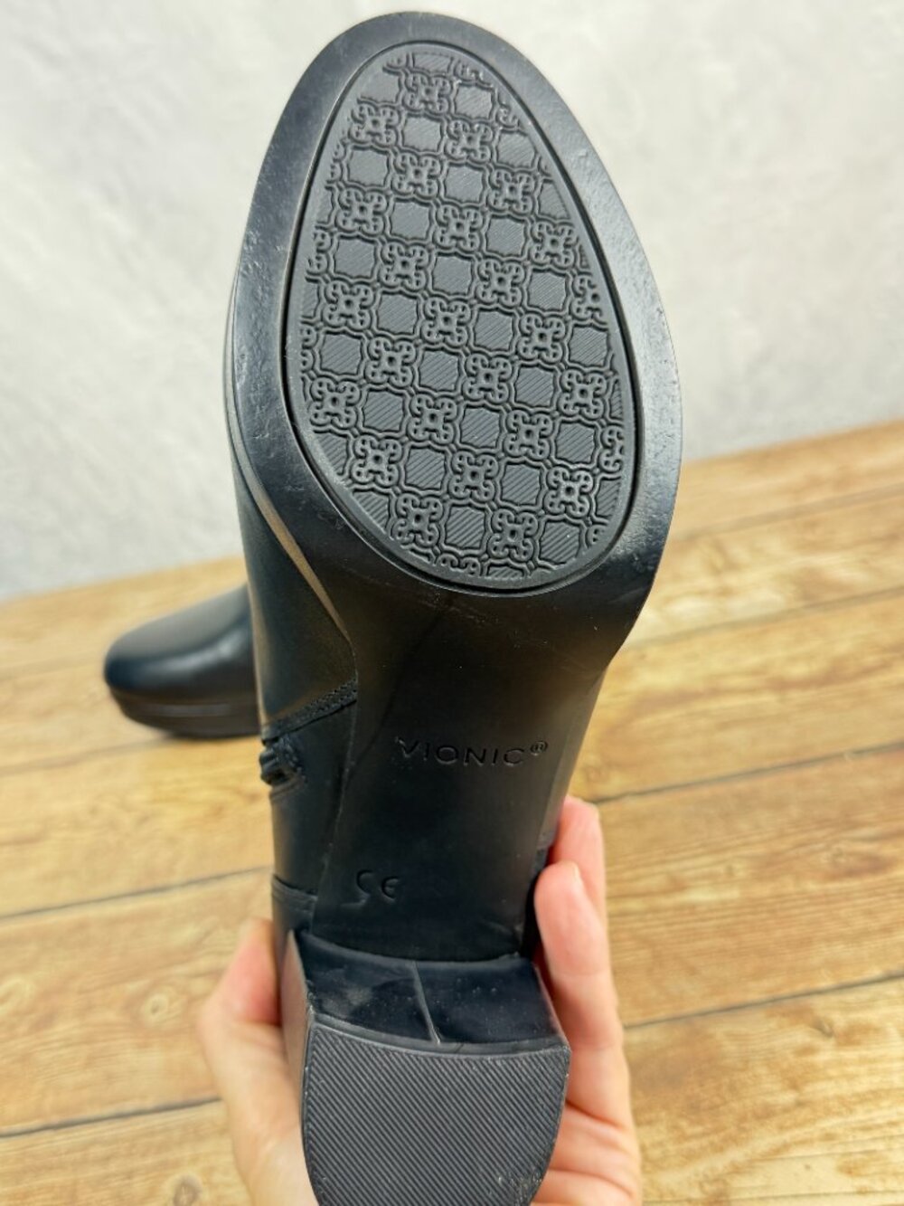 Vionic Women’s 6.5 Black Leather Ankle Boots Block Heel Buckle Strap Side Zip - Picture 10 of 11